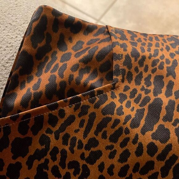 NWOT Urban Outfitters Ecoté Leopard Print Mini Skirt - Picture 3 of 7